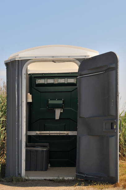 Best Portable restroom trailer rental  in Olivehurst, CA